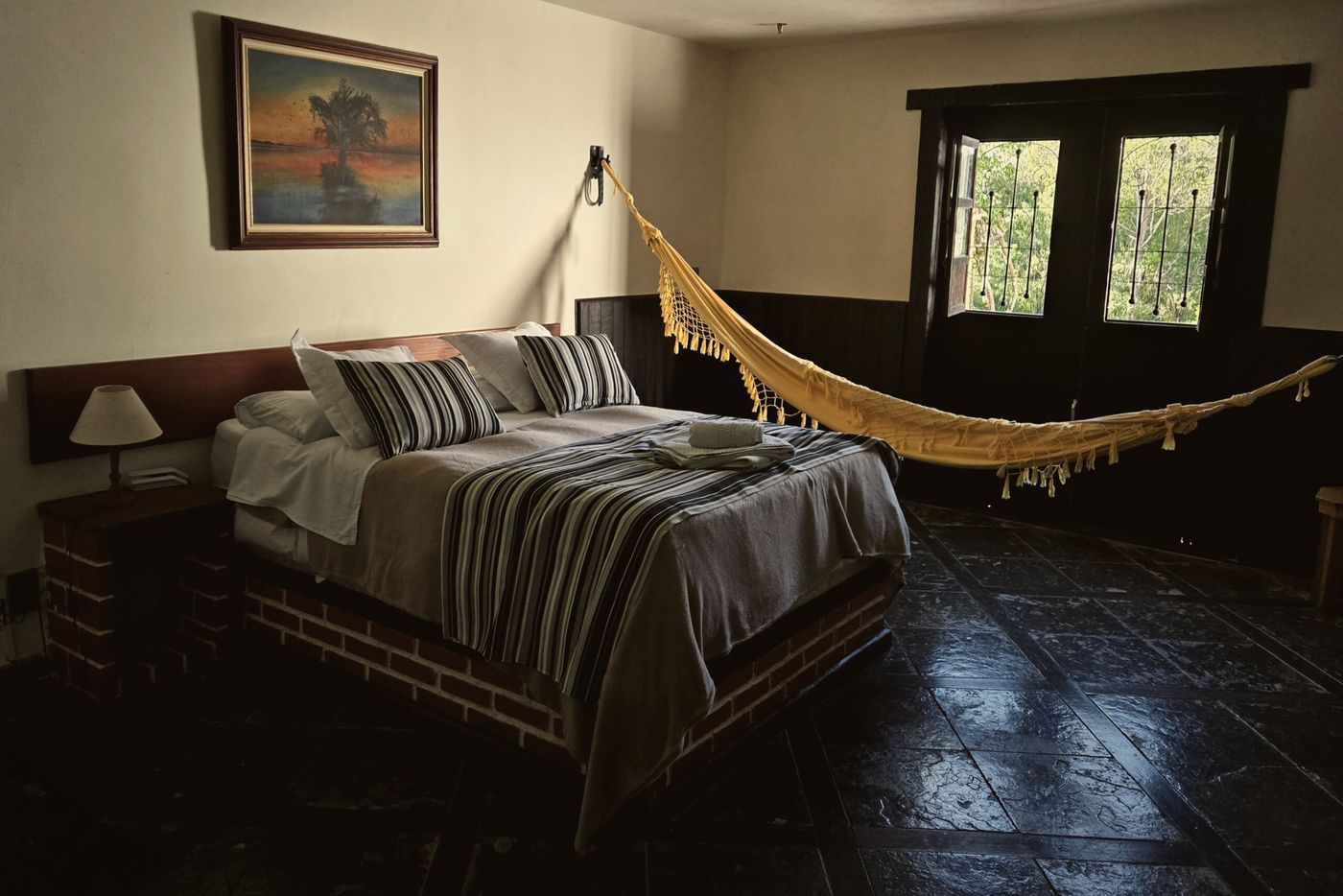 Quarto do Spa com cama de casal e rede